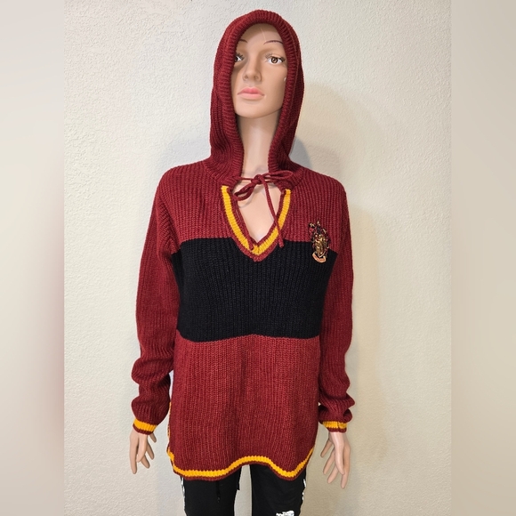 Harry Potter Gryffindor Hooded Pullover Knit Sweater Women's Size Medium - Picture 6 of 13